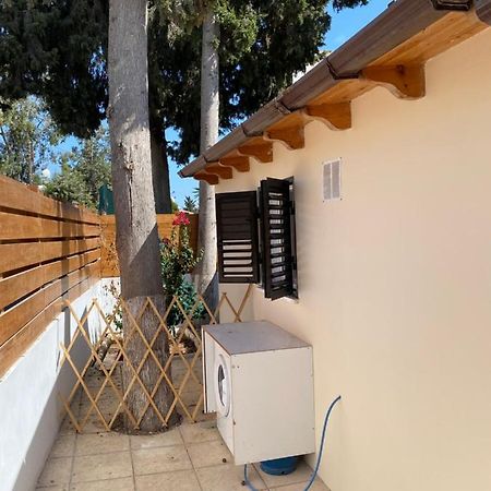 Dub House 2 Apartment Paphos Bagian luar foto